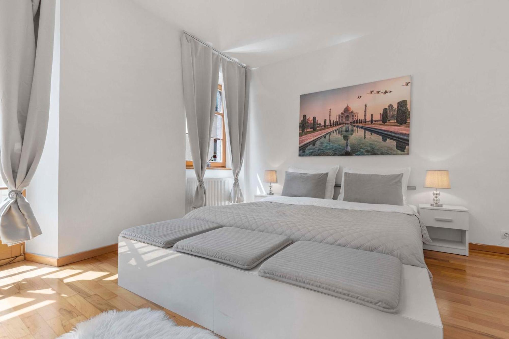 Charming Apartment In The Heart Of Bratislava Dış mekan fotoğraf